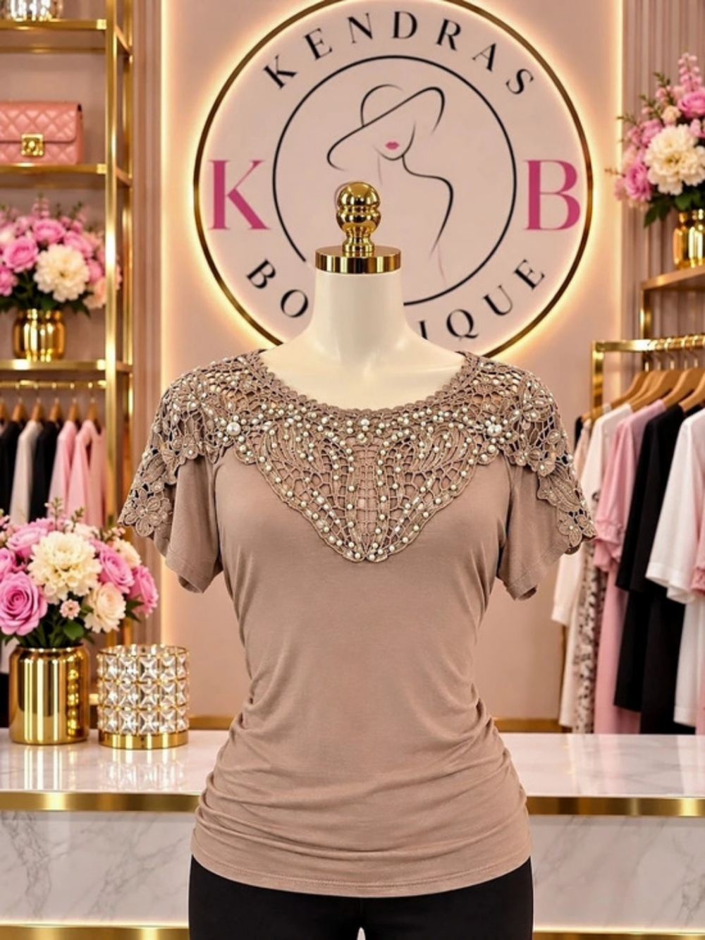 Embellished Short Sleeve Top in Brown Like New